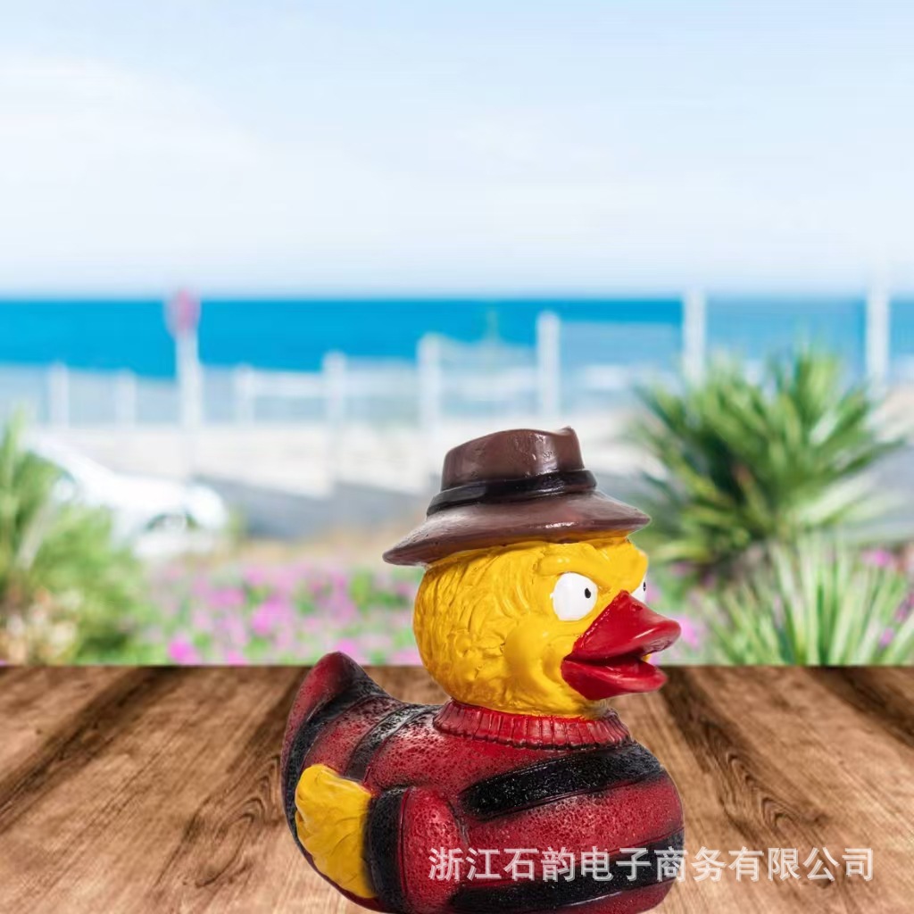 跨境新品厂家直销恐怖电影鸭子雕像万圣节礼物摆件超级有趣礼物详情4