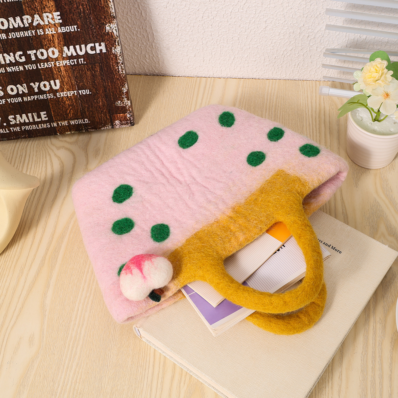 桃心手工羊毛毡手提包春天系立体爱心花园森系文艺清新手拎包批发详情5