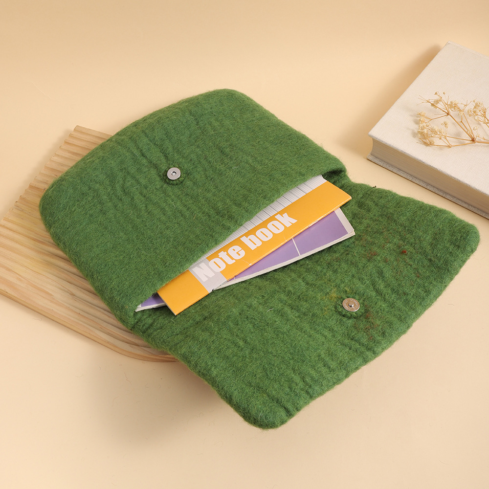 森系羊毛毡包包尼泊尔手工羊毛毡手拿包小众精致羊毛毡手提包批发详情8