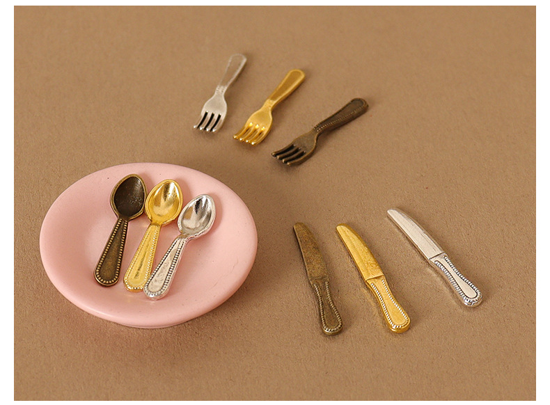 Dollhouse miniature classic knife, fork and spoon tableware simulation mini dollhouse scene model Decorative small ornaments pic 3