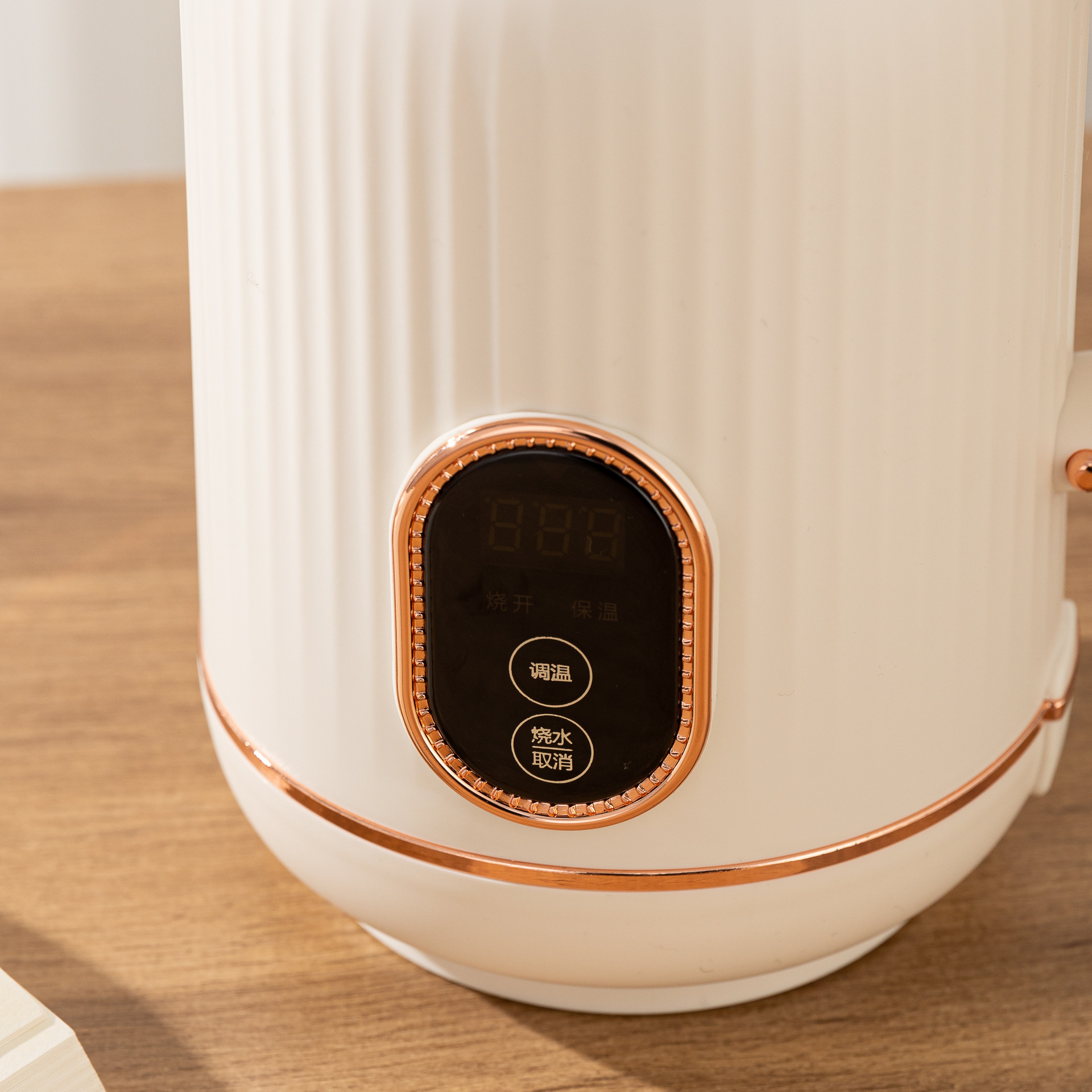 Xiandu Fu 1.8L household electric kettle made of 304 stainless steel, with constant temperature, intelligent and automatic power-off function for boiling water in the dormitory pic 7
