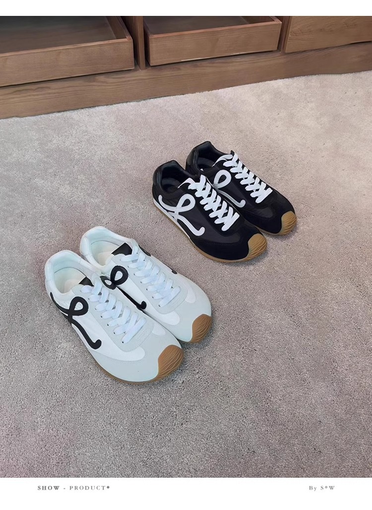 苏茵茵内增高阿甘鞋女2025新款歪头德训女鞋系带休闲鞋真皮德训鞋详情24