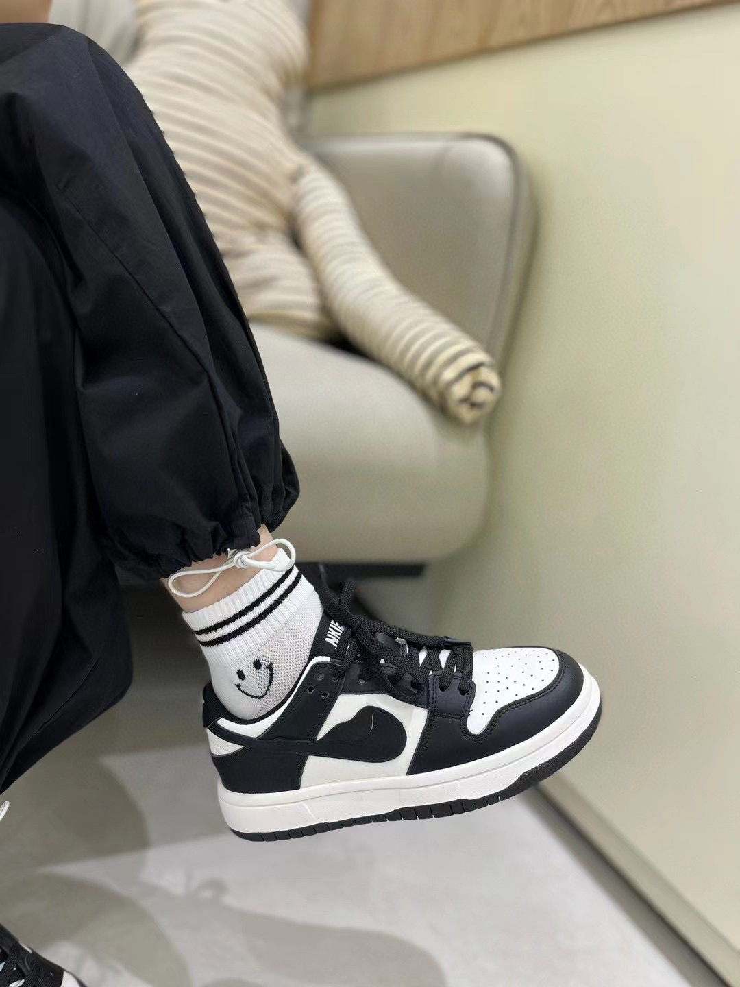 2024黑白色厚底真皮熊猫勾勾鞋女新款小白鞋云朵鞋休闲单鞋运动板详情19