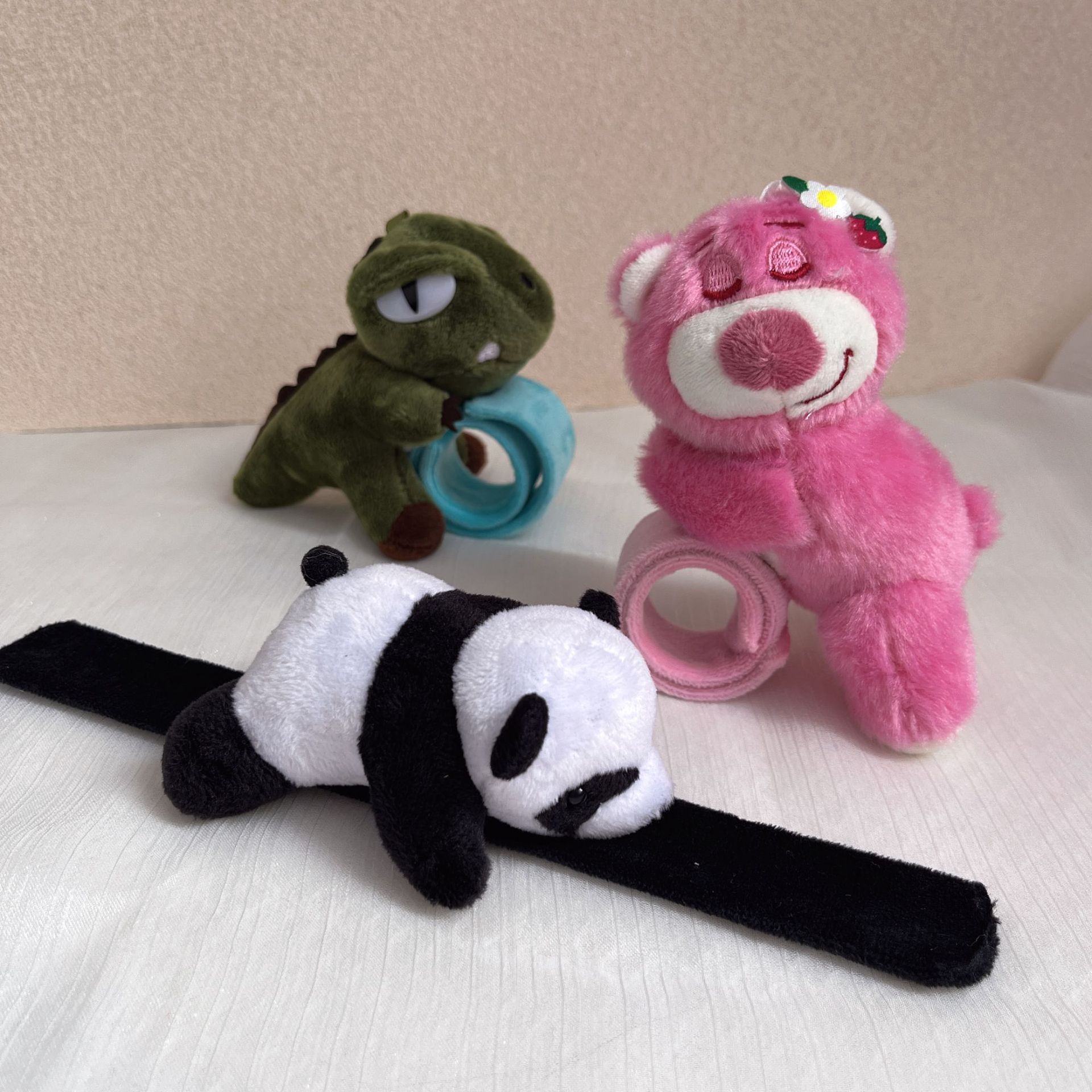 海跃饰品儿童毛绒卡通啪啪圈多种卡通可爱动物手腕创意毛绒拍拍圈详情9