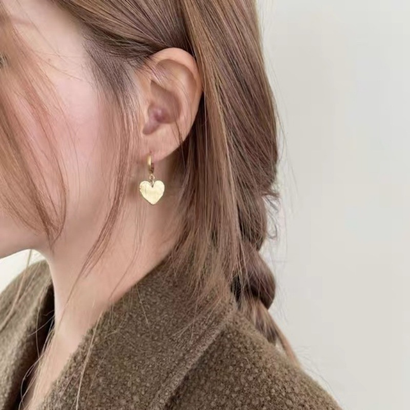 韩国fever博主同款爱心耳环女复古小众设计磨砂熔岩桃心吊坠耳钉详情3