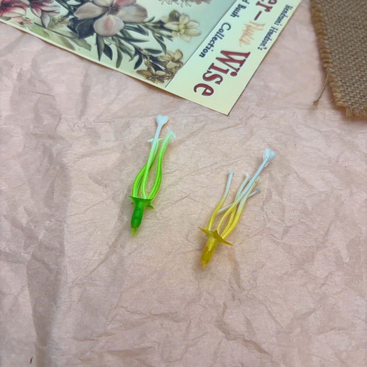 广东厂家批发百合芯5.5cm仿真花配件花类配件制作假花材料义乌厂详情1