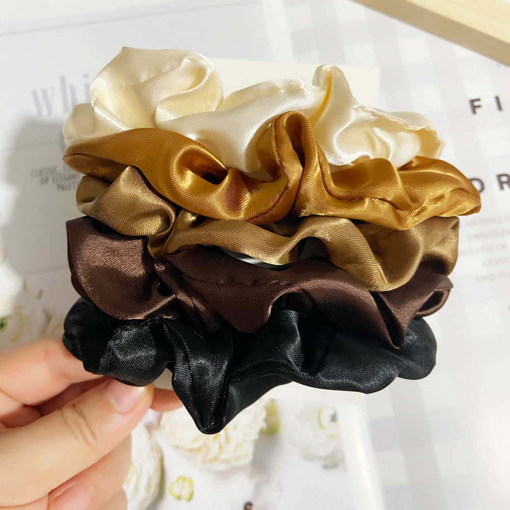 This is a popular cross-border bestseller in Europe and America. It features a high-end satin color and a milk coffee style hair tie for autumn and winter pic 3