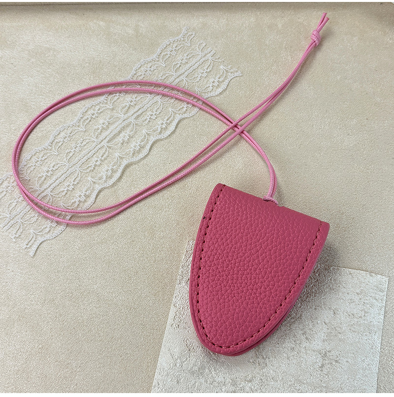 2025新款春天色pu皮革磁吸挂脖眼镜包项链韩系长款墨镜挂件眼镜夹详情15