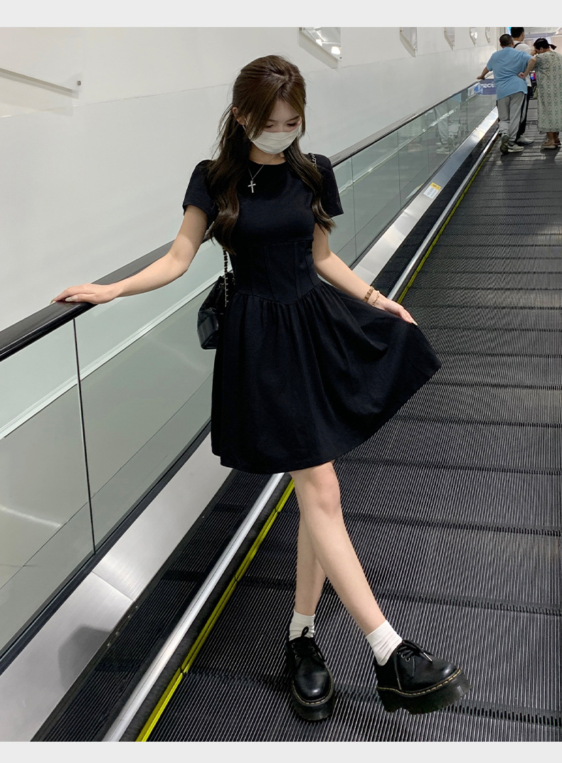 小黑裙鱼骨掐腰女2024超火夏天小个子短裙裙子辣妹高级感连衣裙详情18