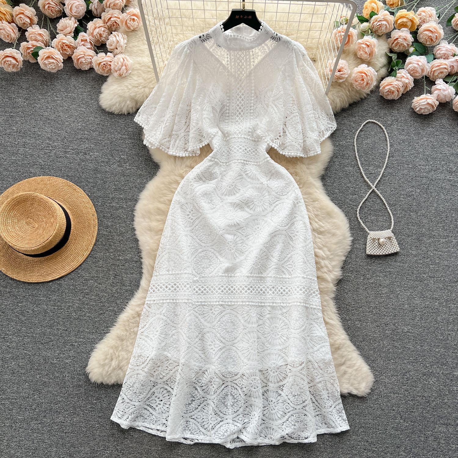 European-style lace dress with a thousand gold pieces, embroidered and hollowed-out design, and lotus leaf sleeves, exudes a high-end and elegant princess style pic 2