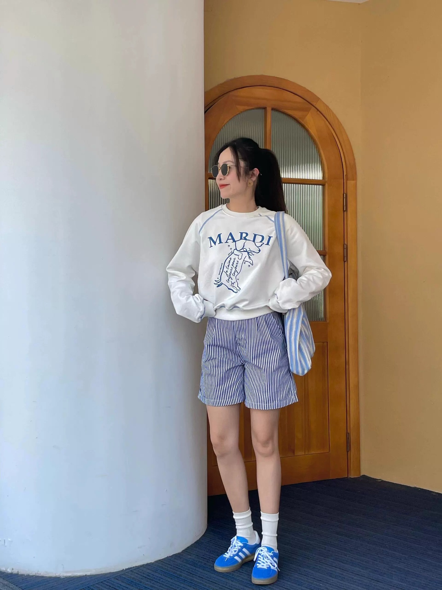 现货韩国潮牌Mardi卫衣女小雏菊24新款印花圆领上衣一件代发详情3