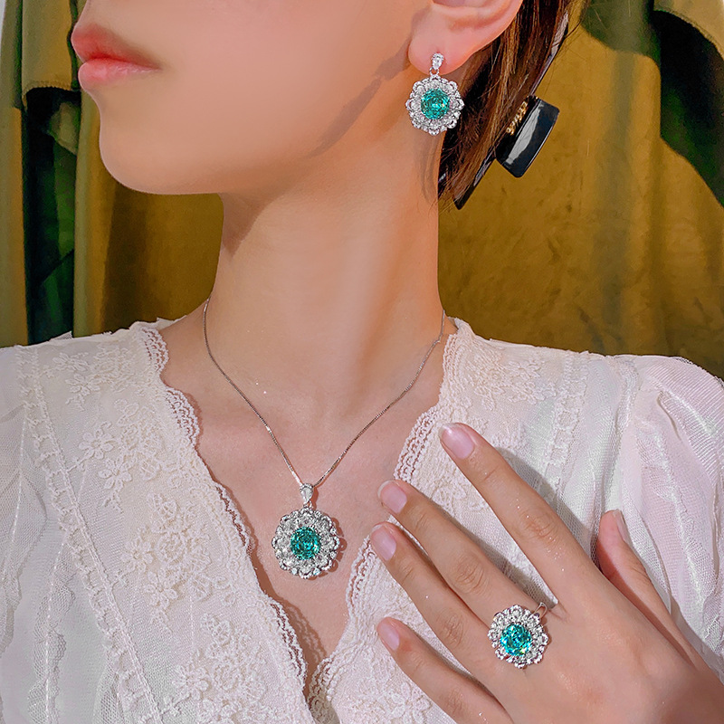 2025新款庄生生珠宝铜底镀金仿真千禧帕拉绿花朵套装主石12-10mm详情4