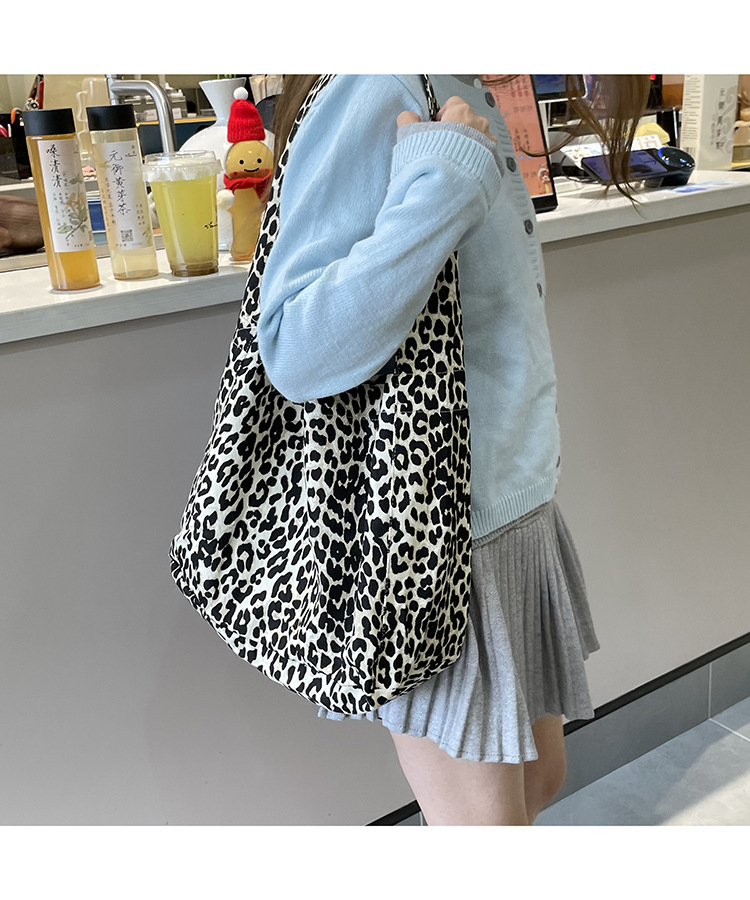 韩系小众ins牛仔帆布包休闲简约布袋大容量学生单肩托特包波点包详情22