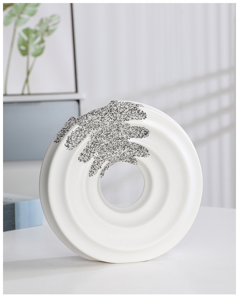 2025 European-style light luxury retro round creative ceramic vase, simple bedroom home entrance flower arrangement, handicraft vase, home decoration pic 10