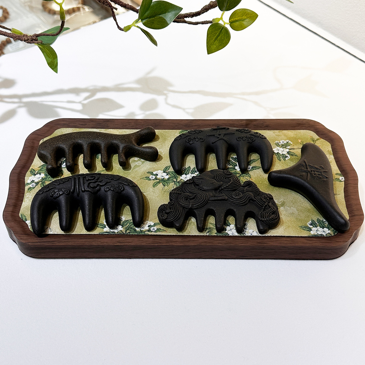 合香珠爆款何首乌按摩梳天然中药养发草药梳工艺品礼品木质梳子批发详情6