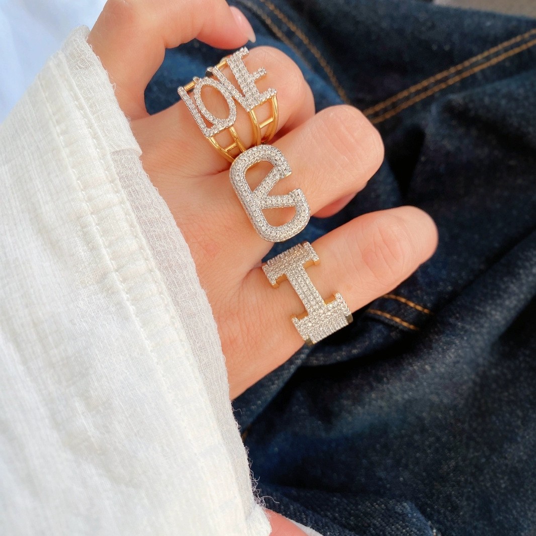 A full-diamond H ring set with light luxury sparkling diamonds and high-carbon diamonds, a classic and versatile light luxury ring style pic 1