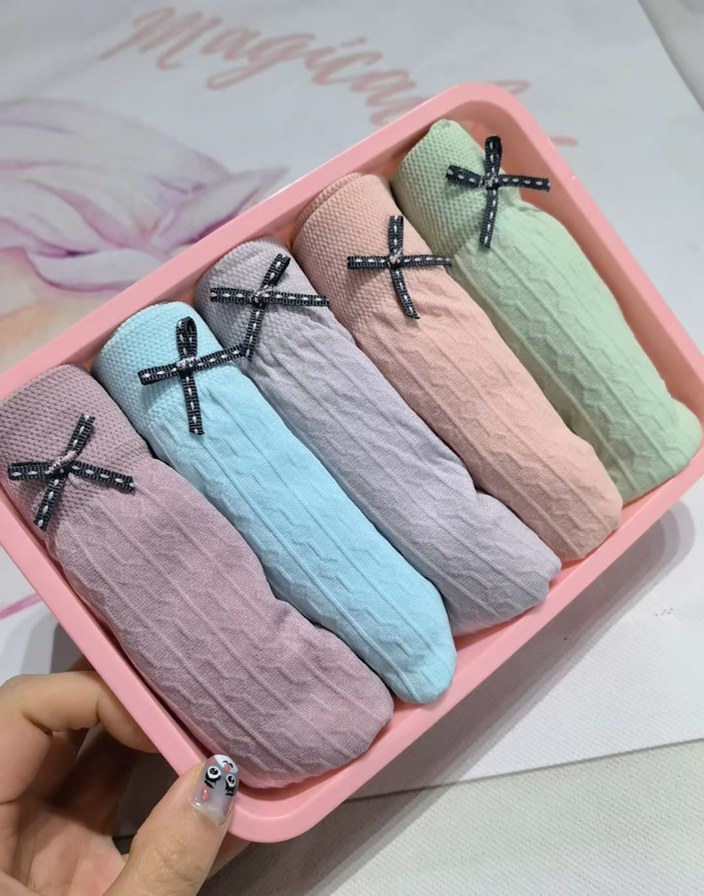 外贸时尚优品女士内裤女生纯棉石墨烯裆高弹无痕女式三角内裤批发详情8