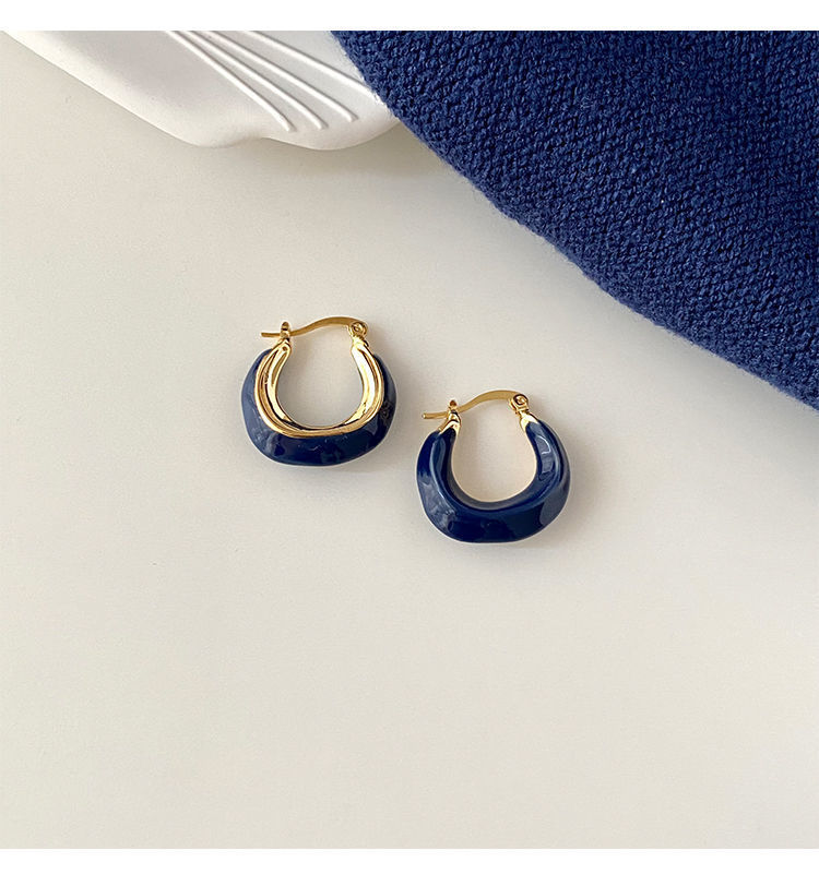 French retro Klein blue earrings with a niche design sense, elegant and high-end style. Spring and summer earrings, the latest trend in 2022 pic 25