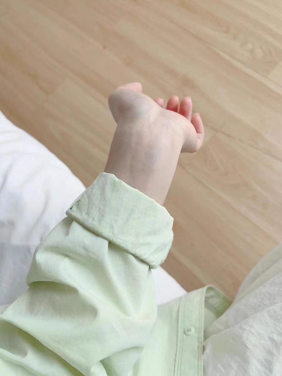 The 2025 new dopamine cream-colored pure cotton shirt is suitable for women to wear as a loose shirt coat in summer for sun protection pic 10