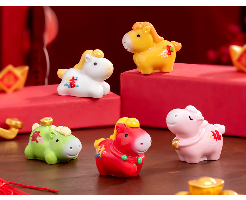 马年创意五彩小马公仔萌粒DIY装饰品桌面迷你车载摆件陶瓷工艺品详情1