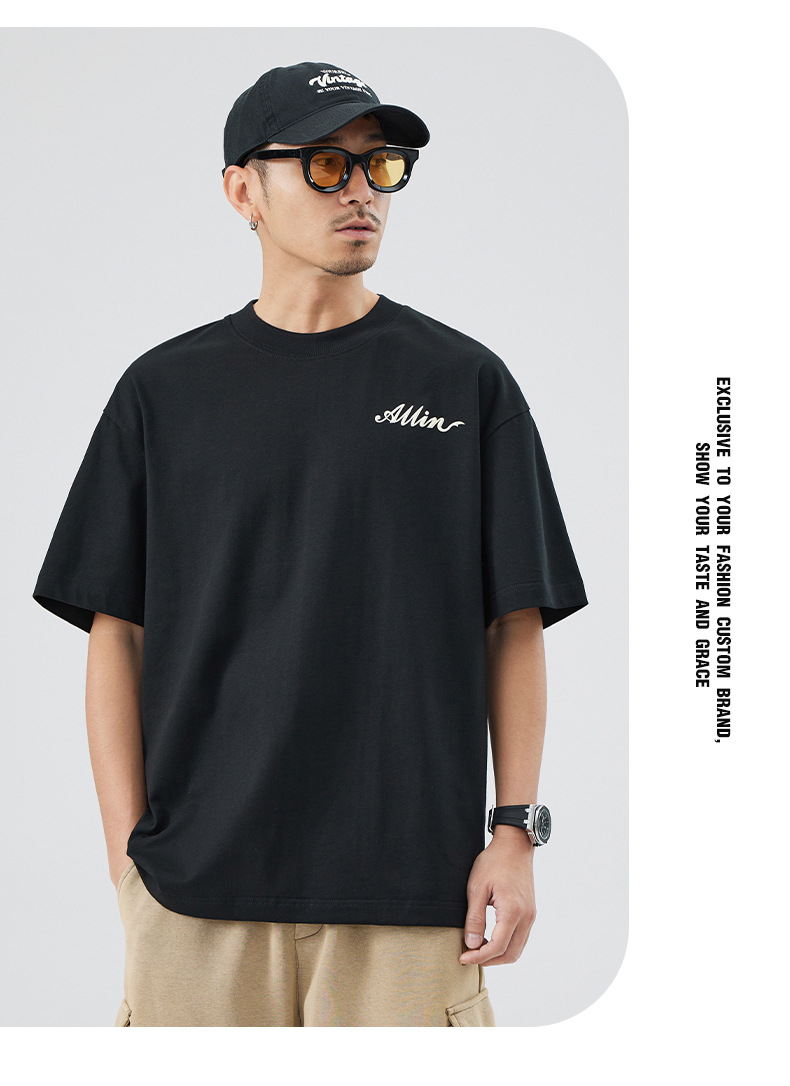 The 2025 summer new half-sleeved T-shirt for men is a trendy and versatile short-sleeved American retro printed loose round-neck T-shirt pic 2