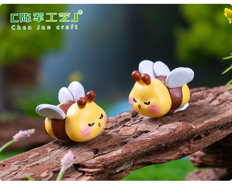 Cross-border new products: Creative and cute little bee figurines, diy garden landscaping, decorative hanging accessories, micro-landscape small ornaments pic 12