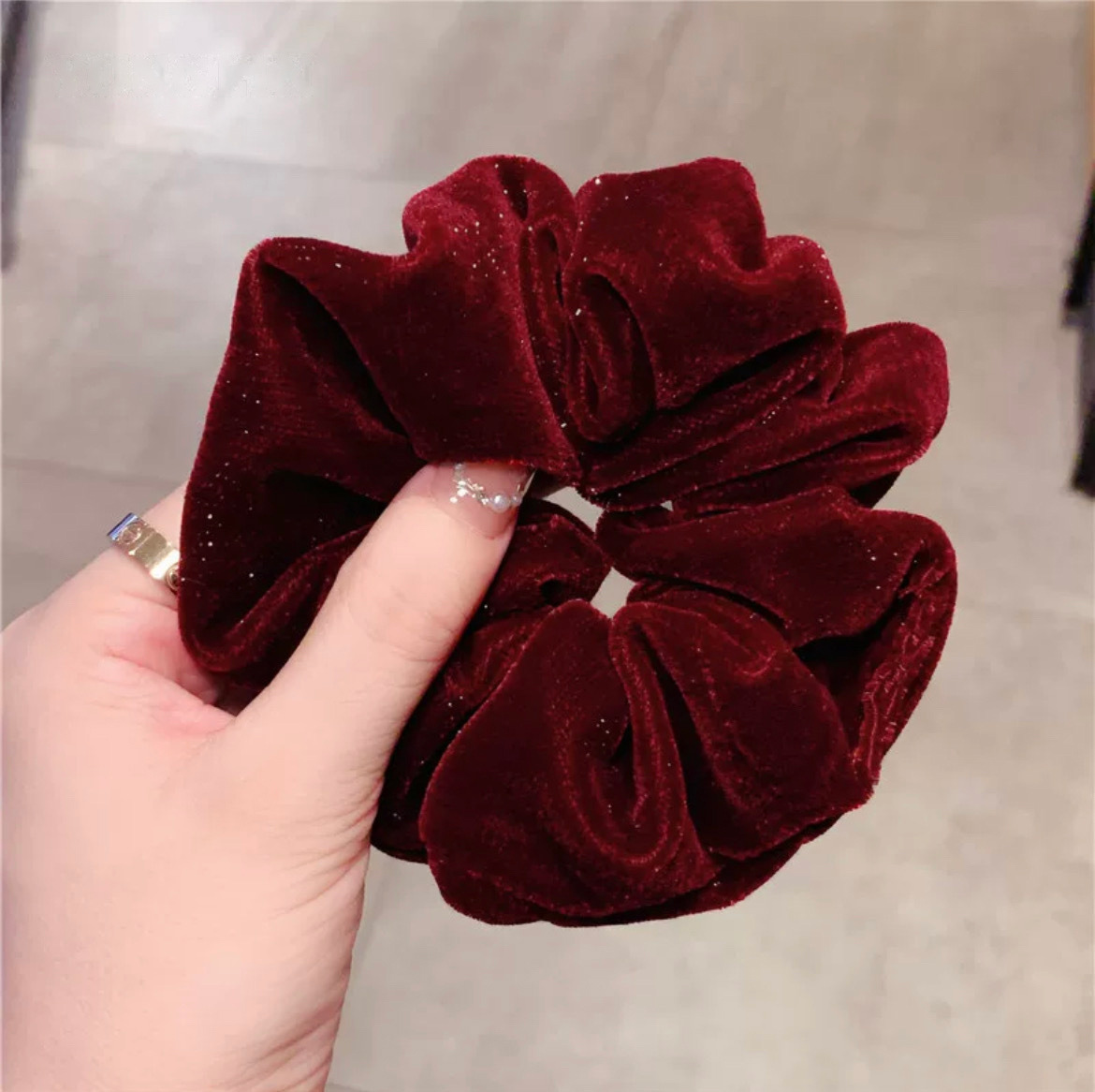 Autumn and winter glittering velvet large intestine hair band, high-end and elegant velvet band, starry sky hair tie, hair accessory pic 6
