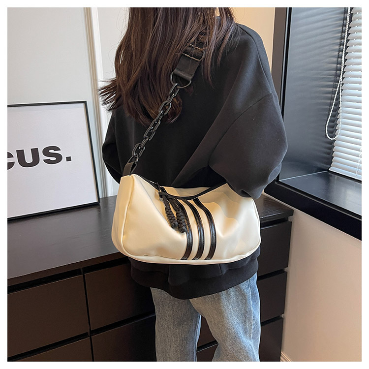 High-end Oxford fabric single-shoulder bag, casual and fashionable chain crossbody bag, cross-border versatile underarm bag for women wholesale pic 16