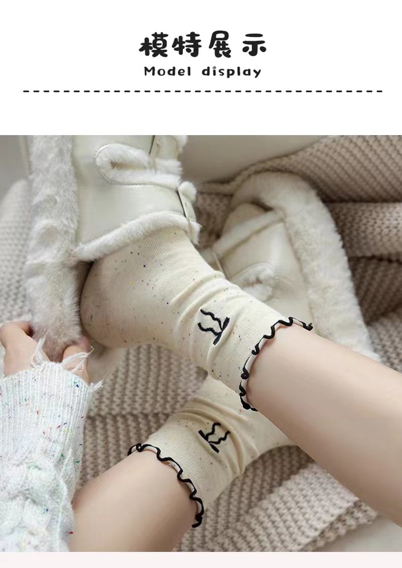 袜子女秋冬点子纱木耳边吸汗可爱百搭花边蝴蝶结图案中筒袜子工厂详情9