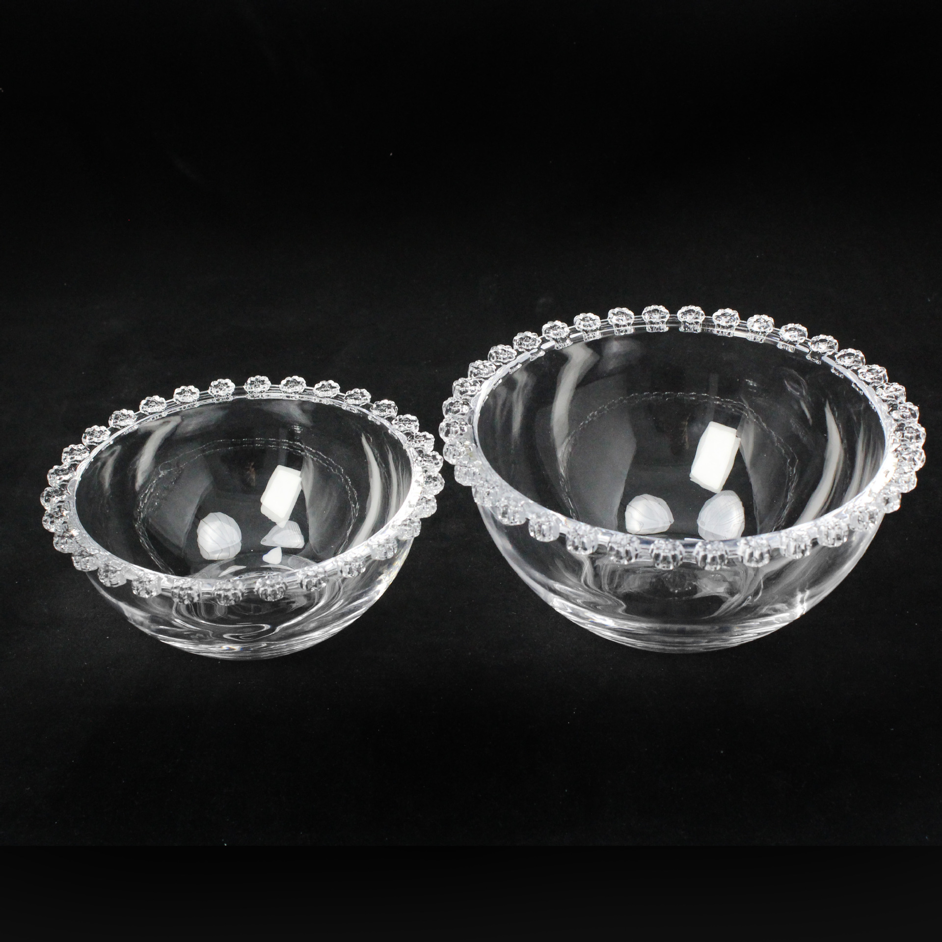 European-style flower sea glass fruit bowl and fruit plate, light luxury, fashionable and diverse living room coffee table ornaments, popular cross-border vases pic 3