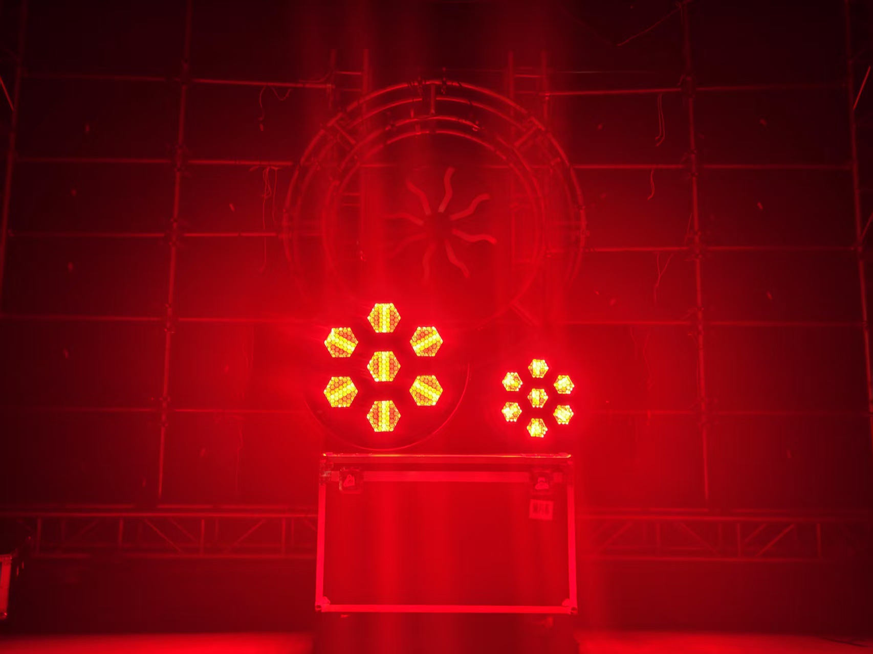 Cross-border best-selling 7 retro LED stage lights, ktv, bar, DJ atmosphere creation flashlights, background lights, laser lights, stage lights, live streaming room background effect pictures pic 1