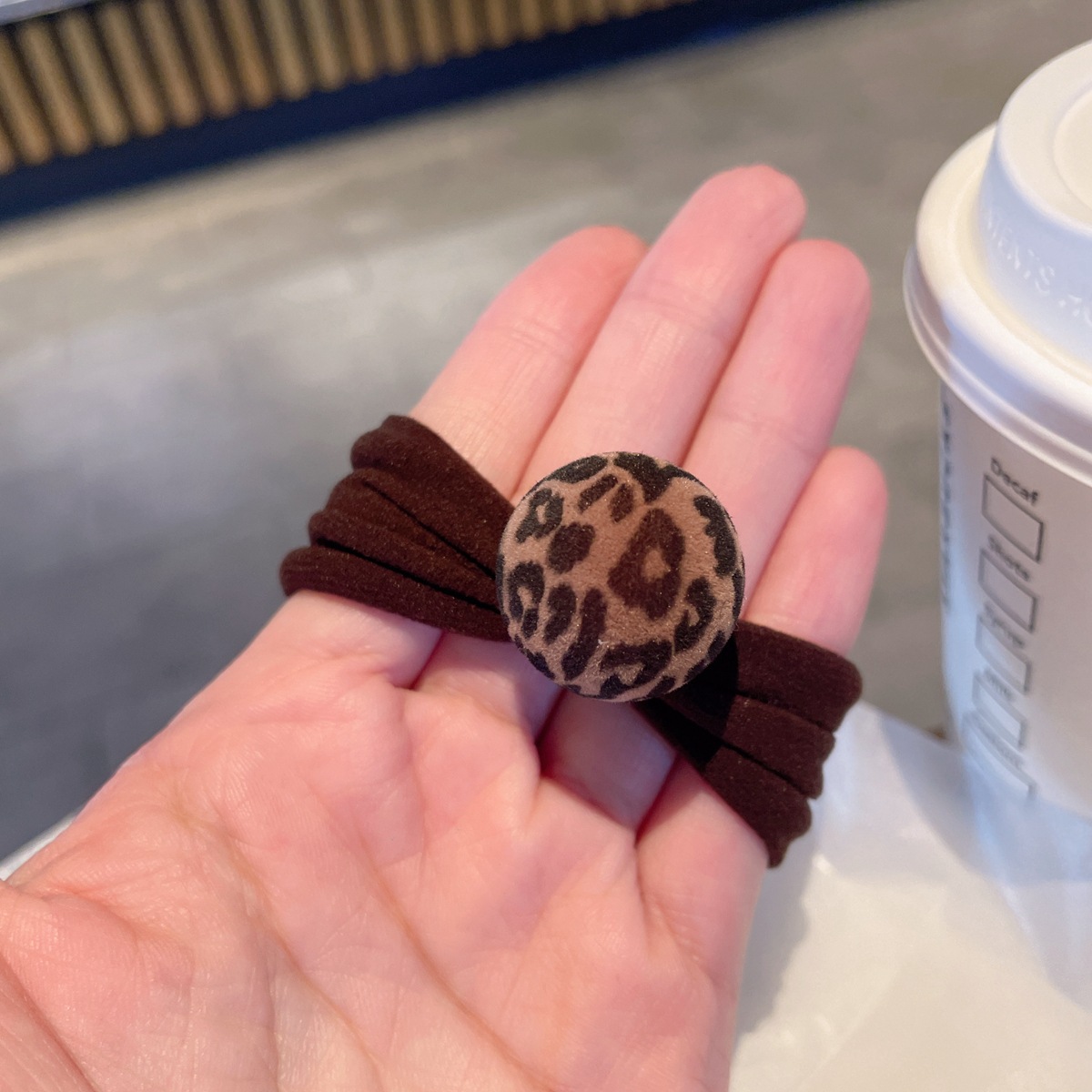 The new autumn and winter flocked leopard print ball towel band, hair band, versatile and elegant low ponytail hair tie, hair tie and hair accessory pic 6