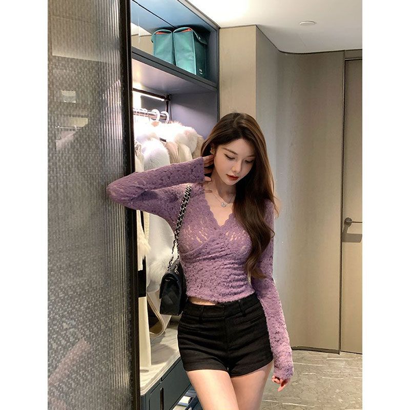 御姐轻熟风V领交叉蕾丝衫女秋冬季性感内搭打底衫收腰修身T恤上衣详情7