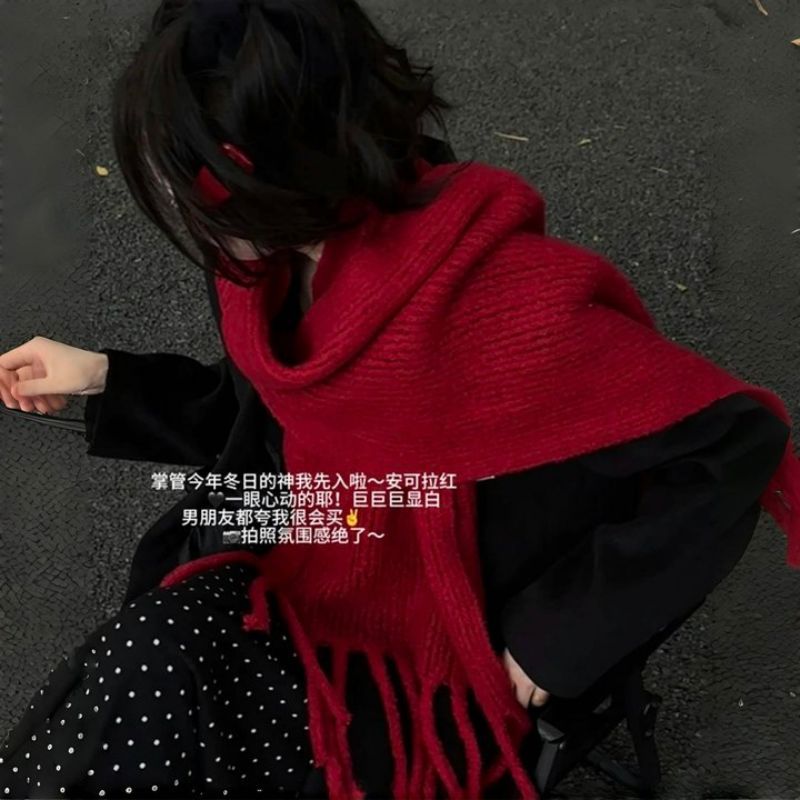 A thickened, solid-colored knitted tassel scarf scarf with a strong sense of Chinese trend atmosphere for women in the Korean winter couple pic 2