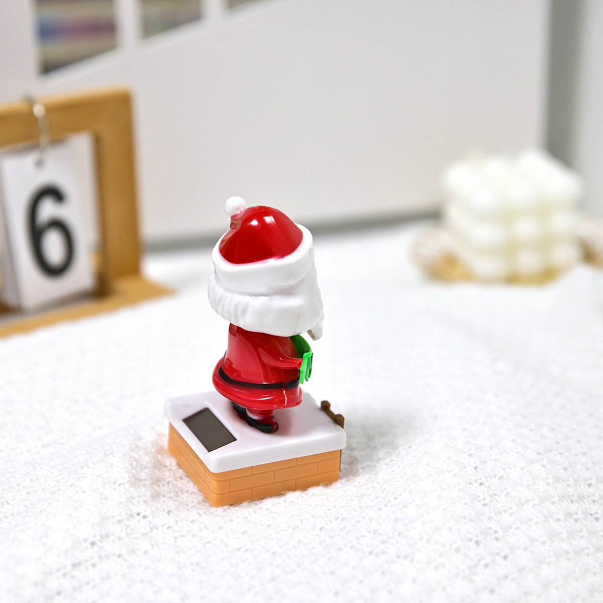 Cross-border new product Santa Claus HOHOHO green banner solar automatic rocker is available for wholesale and consignment pic 9