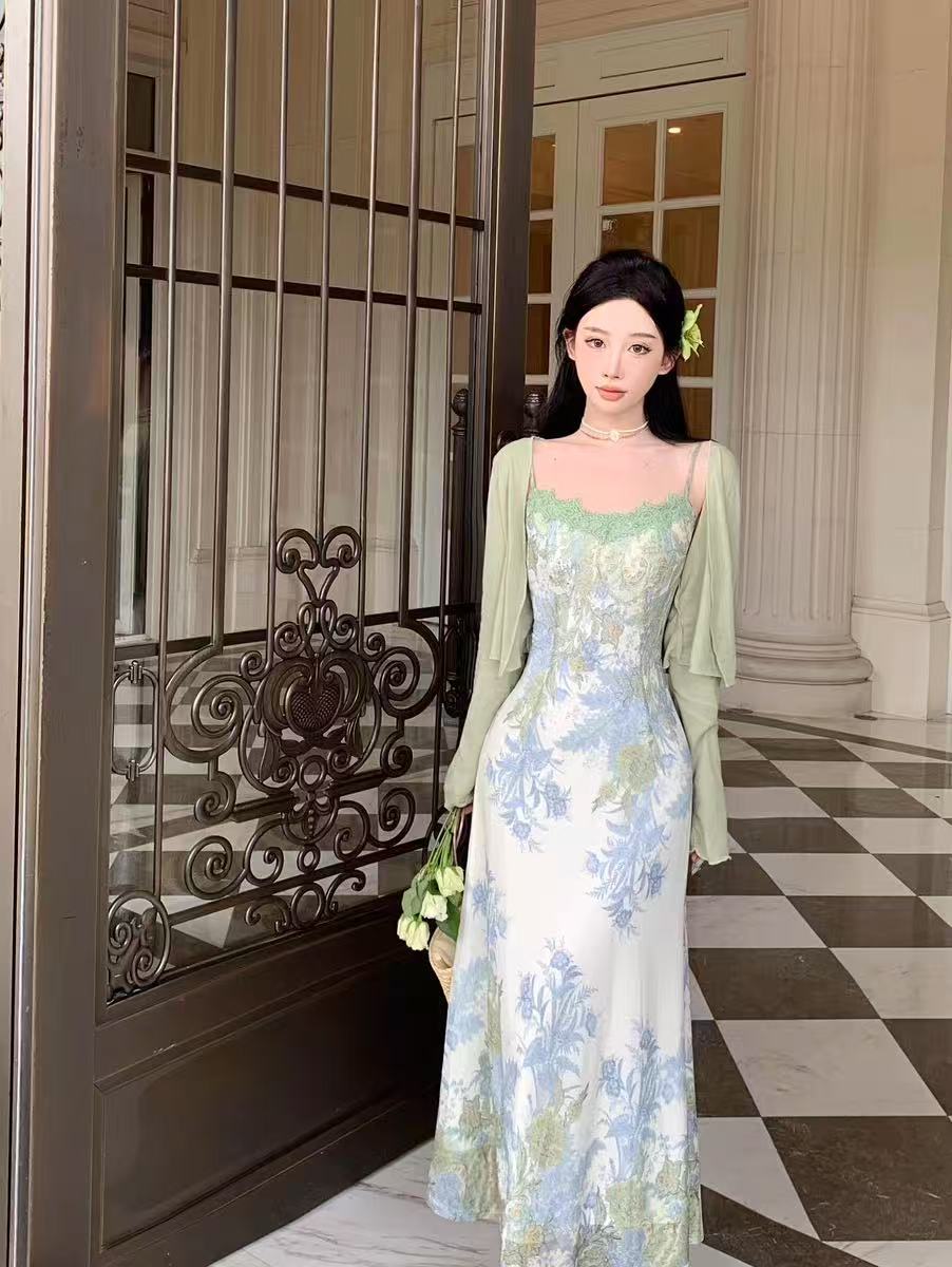 清冷感穿搭绿色长袖防晒开衫女夏季新款套装印花吊带连衣裙两件套详情6