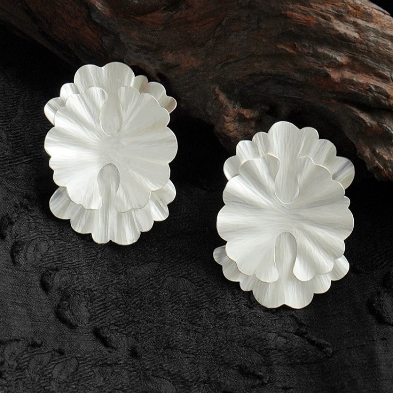 双层花奔耳环女小众设计高级感银色花掰耳钉轻奢时尚夸张气质耳饰详情5