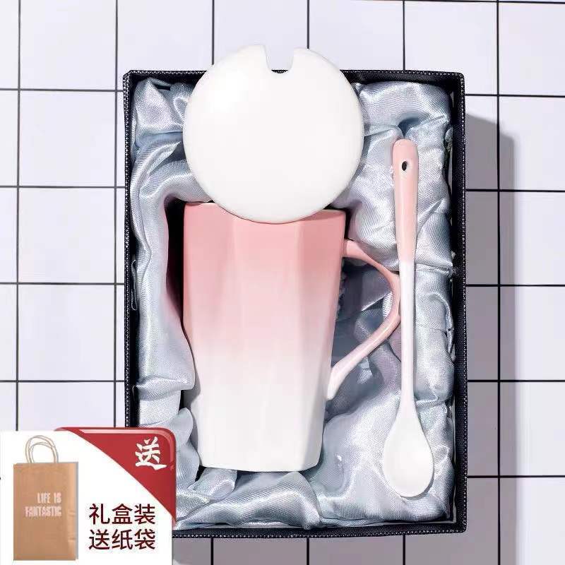 跨境电商电动丰唇器家用美容仪硅胶丰唇护唇仪便携式嘟嘟唇仪器详情15