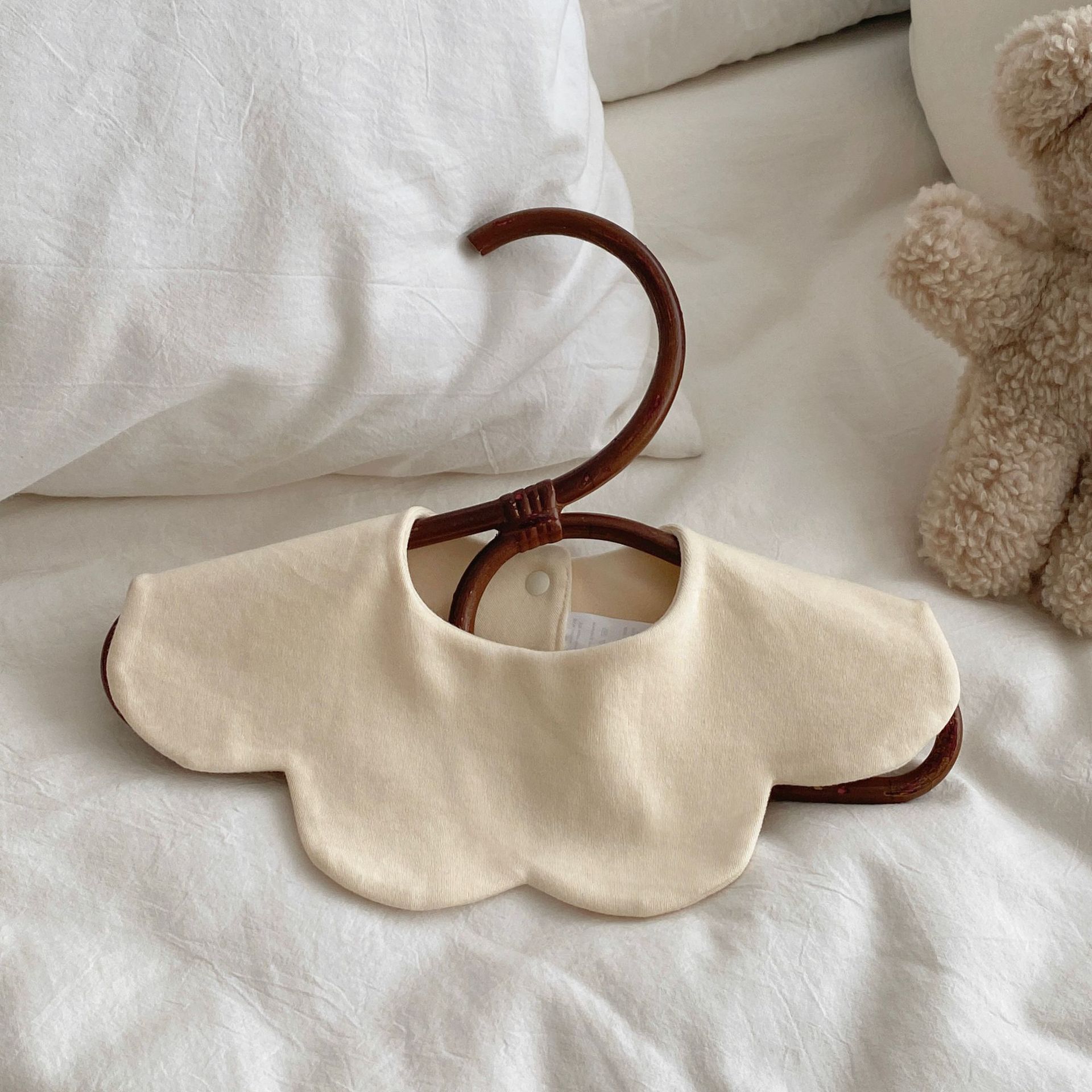 婴儿口水巾宝宝纯棉A类花瓣围兜纯色加厚双面口水巾秋冬1-3岁详情16