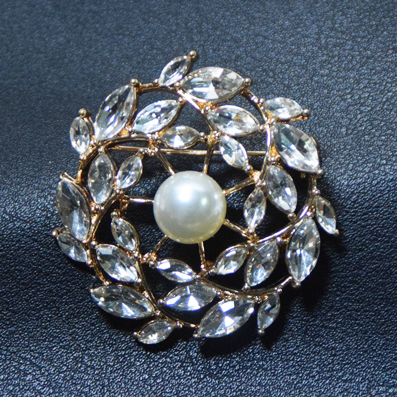 Brooch, high-end, niche silk scarf buckle, alloy Korean version diamond-encrusted coat, pearl brooch, clothing accessory, brooch, wholesale accessories pic 41