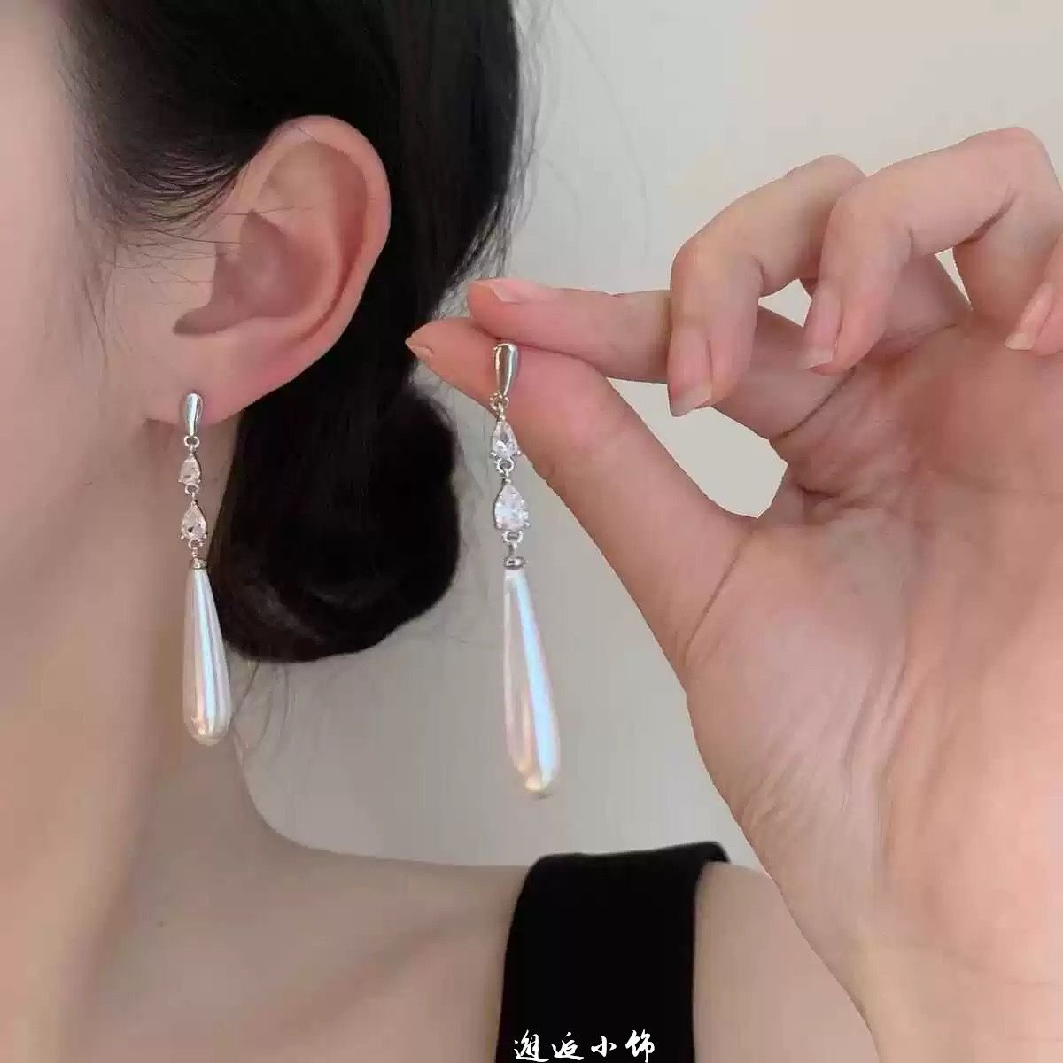 Square and round face tassel slimming, high-end zircon earrings for women, a unique and light luxury design, versatile and exquisite ear clips pic 6