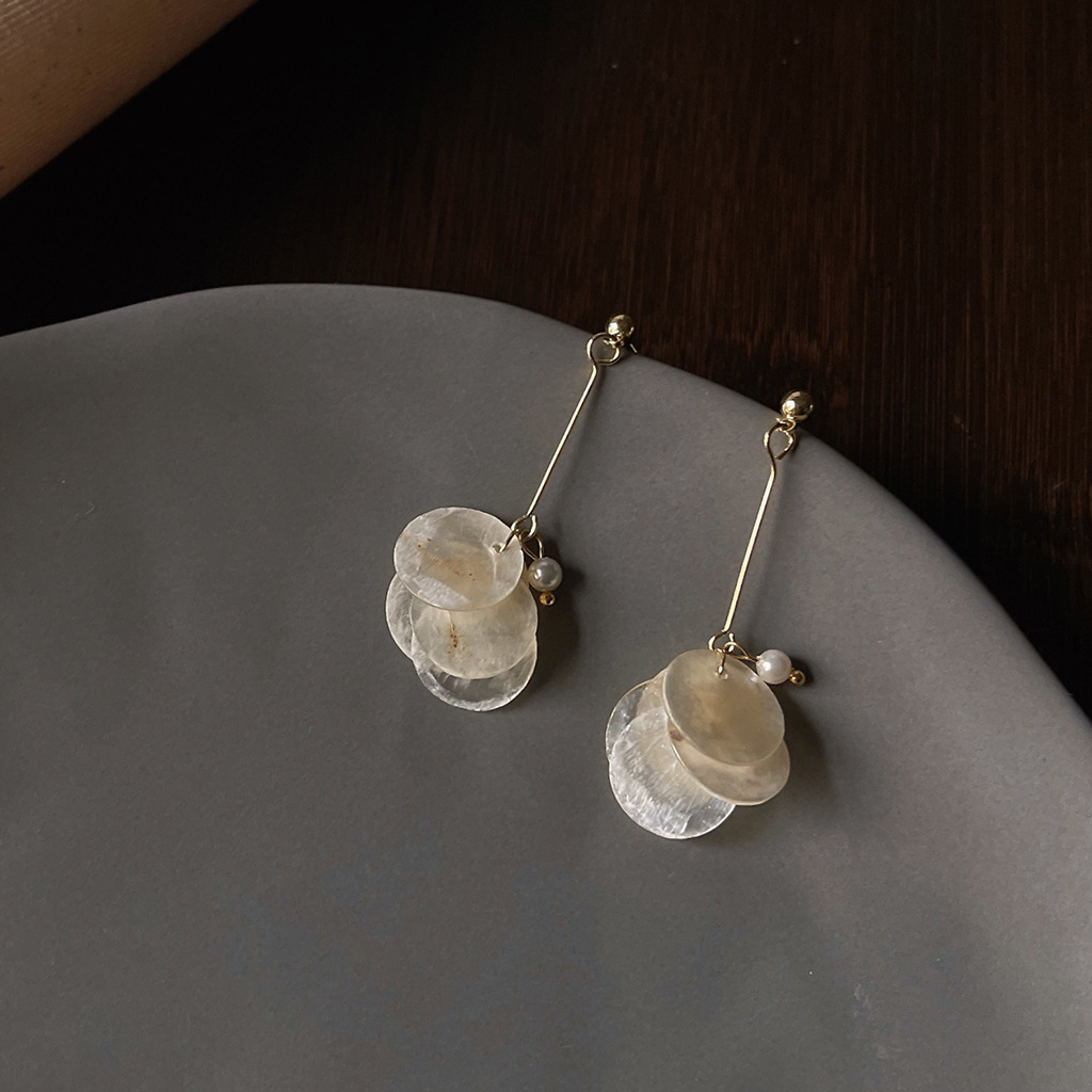 Original and niche designer handcrafted shell tassel earrings, French forest style, simple fairy style, high-end earrings for women pic 7