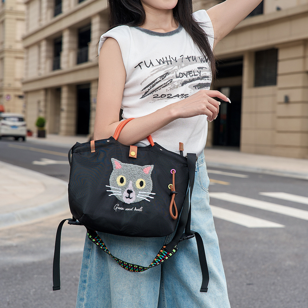 2025ins Japanese style new cute hand-carry small bag, portable for school, commuting and going out as a bento bag pic 15