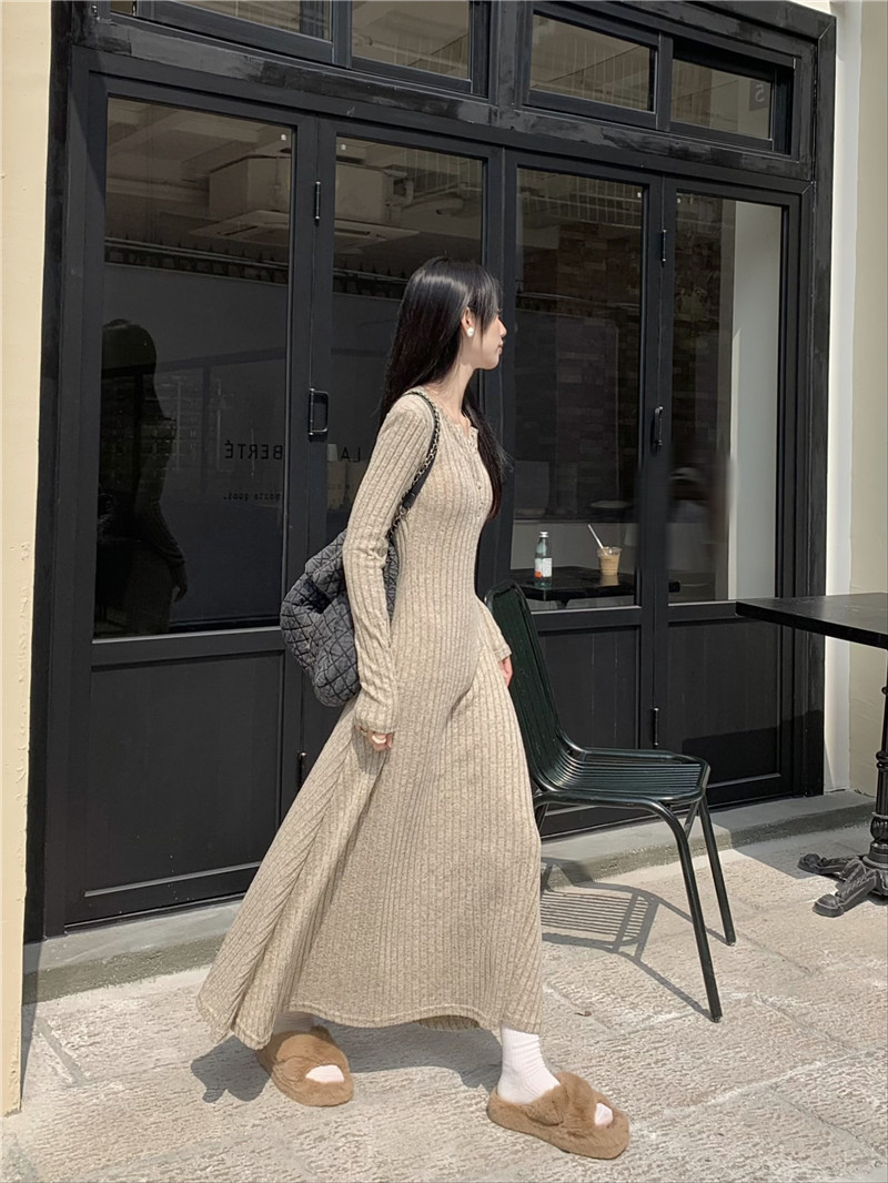 Retro, simple and versatile knitted long-sleeved dress for women, spring waist-cinching and slimming A-line dress, new autumn and winter base long dress pic 16