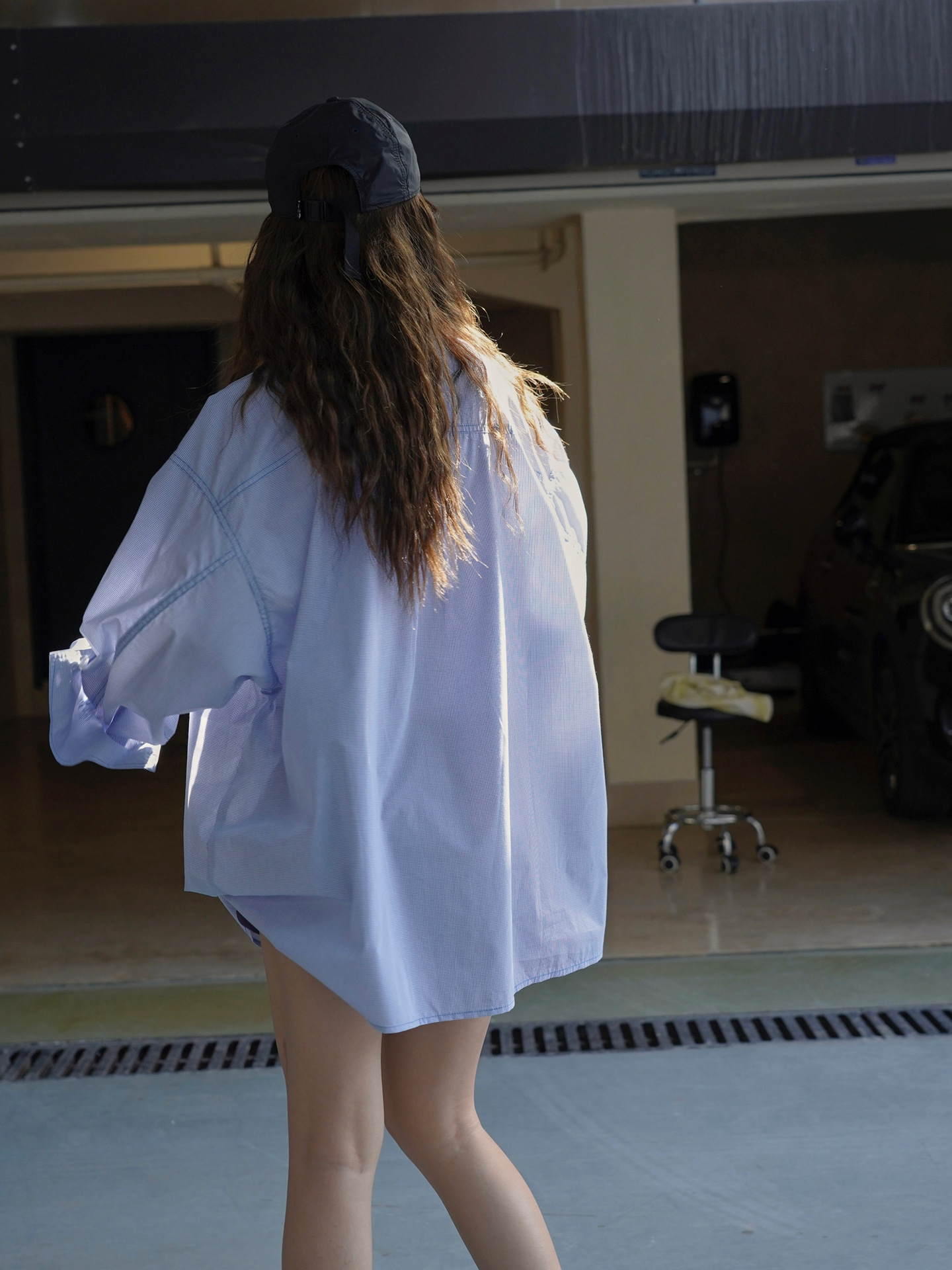 The new summer Japanese-style casual shirt with a large silhouette and blue and white checkered pattern from Louvre is skin-friendly and comfortable for women pic 20