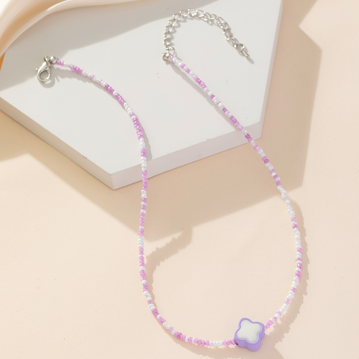 Colorful candy four-leaf flower rice bead beaded necklace, with a unique little Chanel style, sweet and elegant, high-end design, collarbone chain for women pic 9