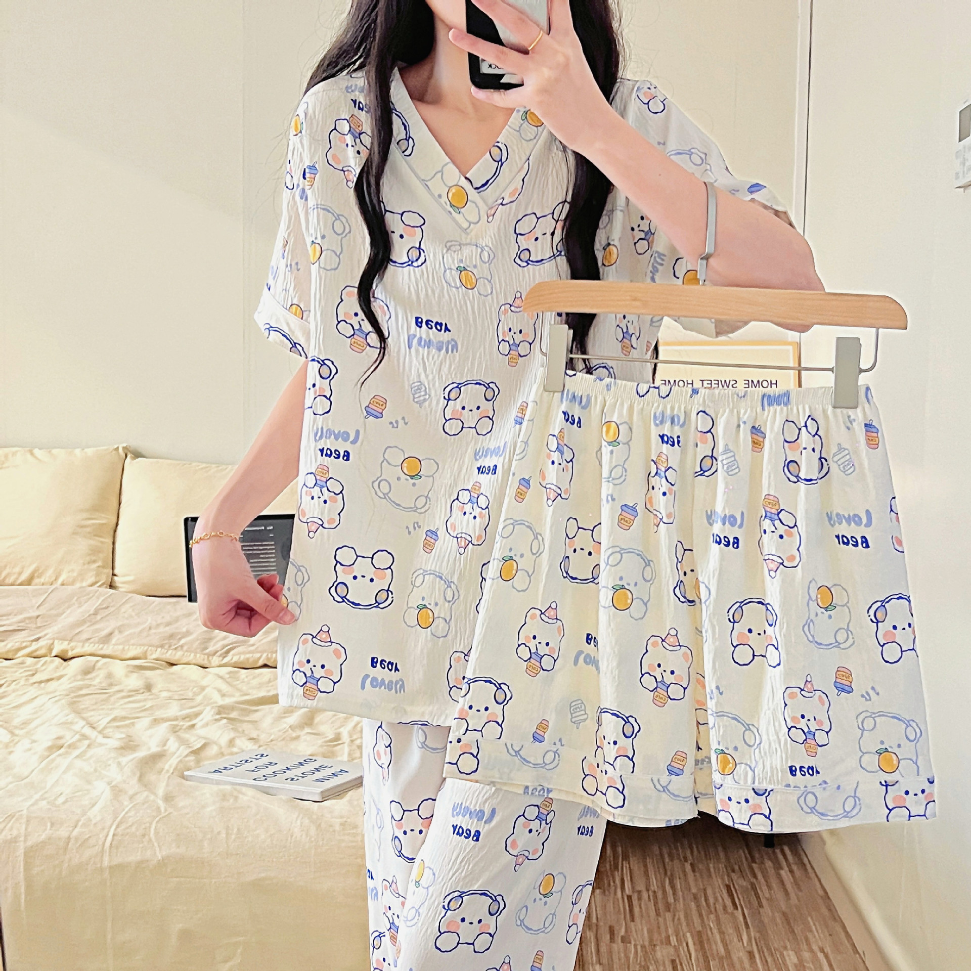 跨境爆款V领睡衣女云朵棉三件套夏季短袖短裤长裤卡通家居服套装详情7