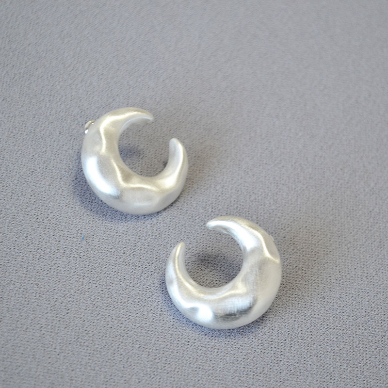 法式复古银色月牙拉夸张冷淡风小众设计高级感925银针耳钉耳饰女详情6