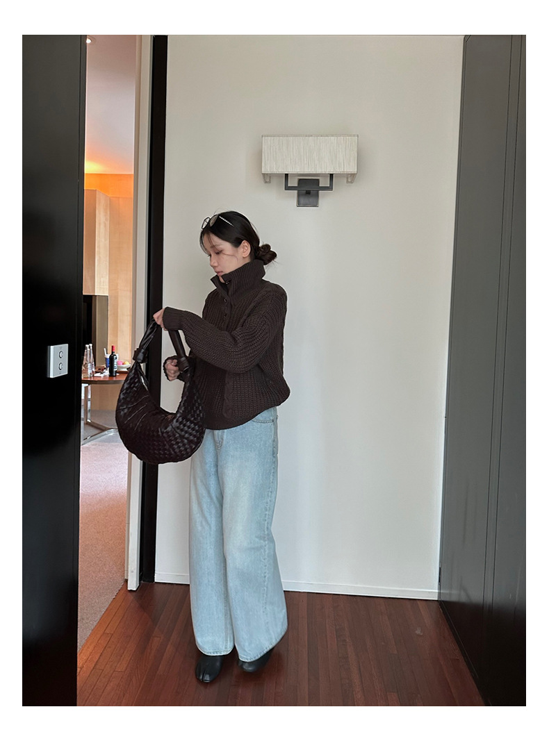 Winter new style horn buttoned lapel wool sweater, gentle and loose knitted sweater, sweater, sweater, sweater, sweater pic 18