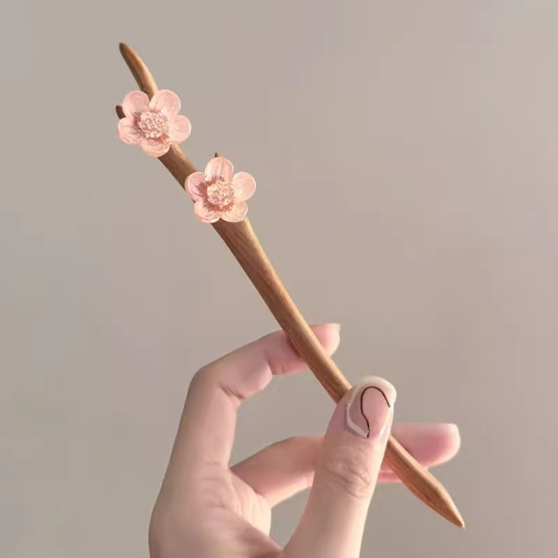 The charm of Chinese style! Chinese-style peach wood flower hairpin! New Chinese-style high-end updo hairpin and elegant hair accessory pic 16